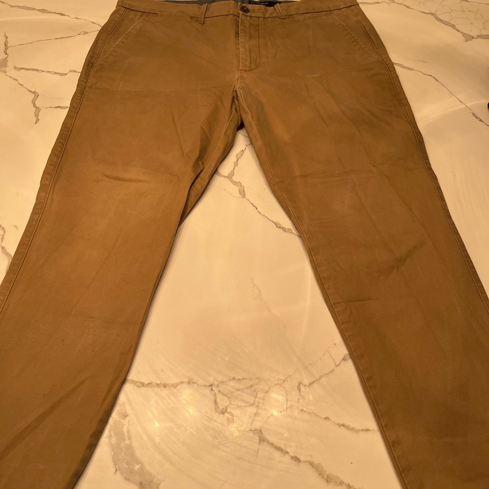 gap chino